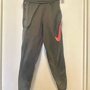 Nike boys small grey jogger pants